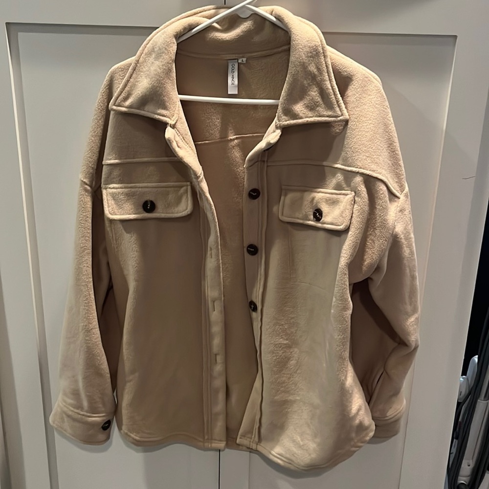Gold hinge jacket